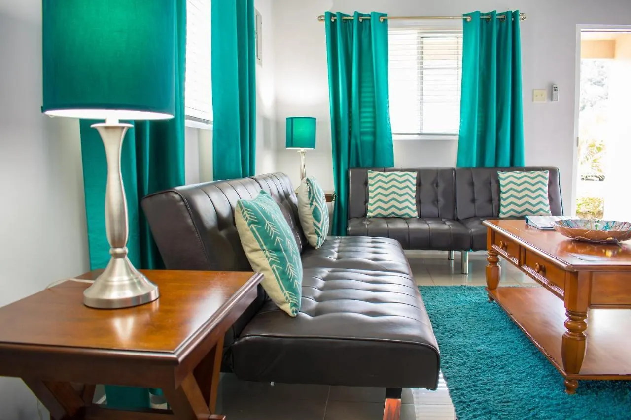 Casa Victoria Golf Retreat Apartment Ellis Caymanas