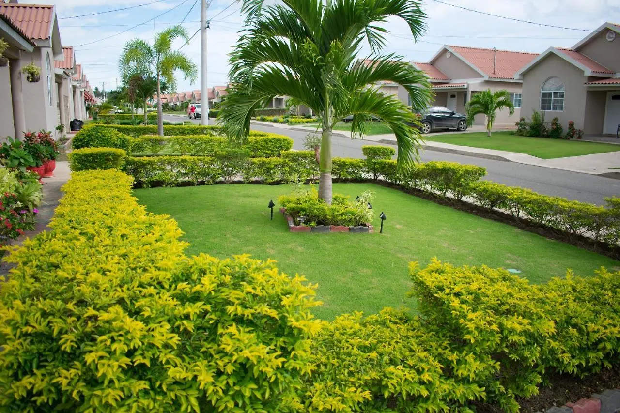 Casa Victoria Golf Retreat Apartment Ellis Caymanas Jamaica