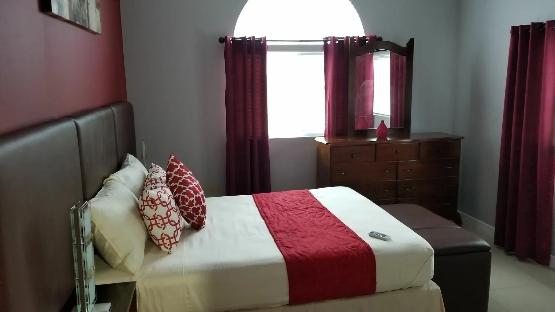 Casa Victoria Golf Retreat Apartment Ellis Caymanas